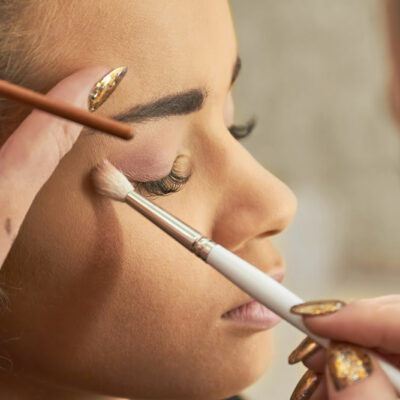 Eyeshadow Application Tips for Beginners