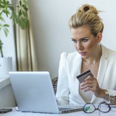 Tips to Avoid Credit Card Debt